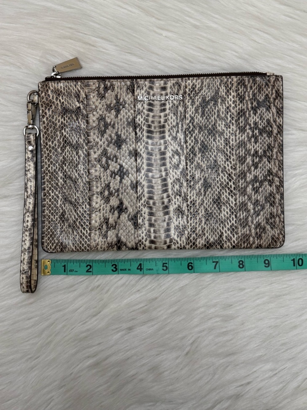 MICHAEL KORS - GENUINE GREY TAN SNAKE SKIN LEATHER SUEDE WRISTLET CLUTCH BAG - Picture 13 of 14